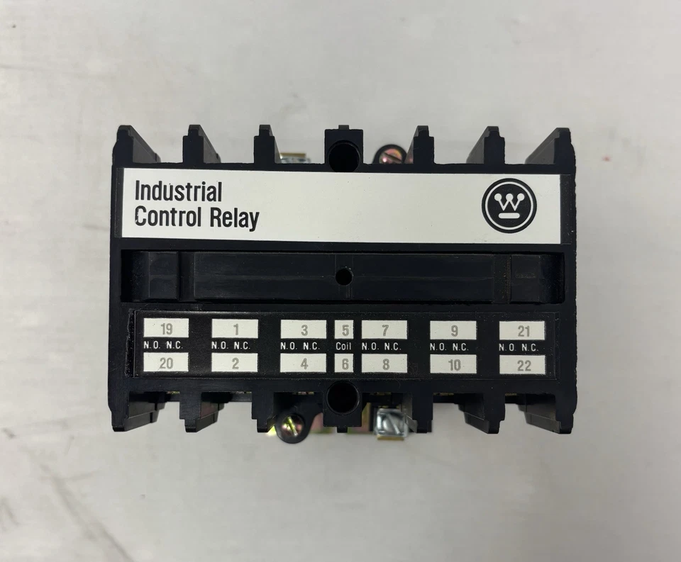 Relé de 6 polos sin cartuchos AR6B - 766A026G02 Westinghouse/Eaton.Nuevo Foto 2 de 3