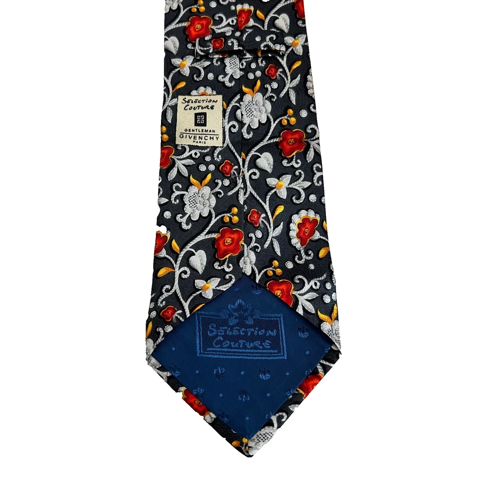 Vintage Givenchy Floral Barroco Patrón de Pergamino Colección Alta Costura Caballero Foto 3 de 4