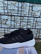 adidas Ozelle Cloudfoam GX6763 – Größe 44⅔ – Schwarz – Neu