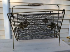 Vintage Mid Century Modern Metal Wire Magazine Rack / Record Holder Leaves Leaf