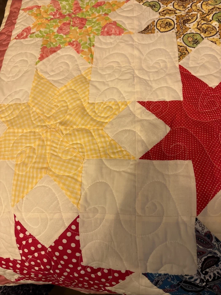 Edredón de retazos hecho a mano SOLO 83 X 75 rojo ocho puntos estrella solitaria acolchado a máquina Foto 2 de 4