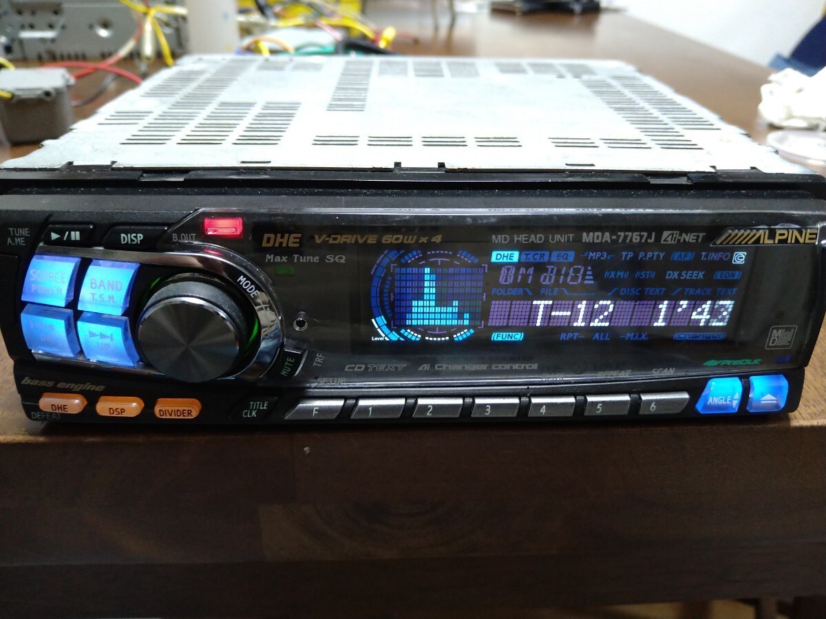 Alpine MDA-7767J MD Head Unit 60W x 4 V-Drive Max Tune SQ Tested