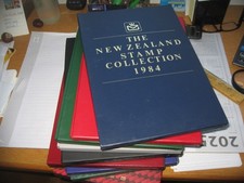 Briefmarkenjahrb&uuml;cher Neuseeland 1984-93 komplett im Schuber Zertifiziert