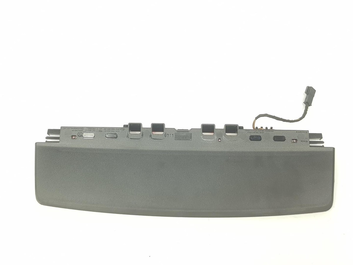 63257182211 central rear lamp for BMW 7 50 I XDRIVE 2012 7182211 