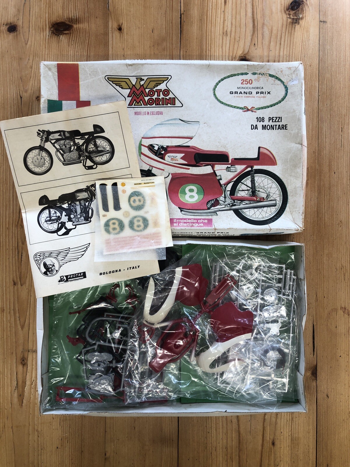 Protar 1/9 Moto Morini 250cc Single Cylinder Grand Prix Motorcycle