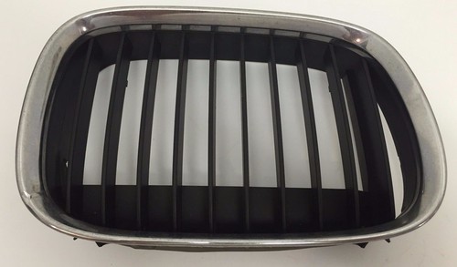 BMW 5er E39 520i Niere Kühlergrill Ziergitter 8159316 8169572 bis 09/2000 rechts