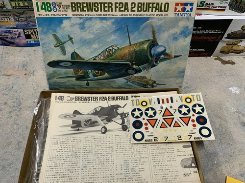 **ON SALE!** *PACKAGE DEAL* Tamiya Brewster F2A 2 Buffalo + Tons of detail parts - Picture 10 of 11