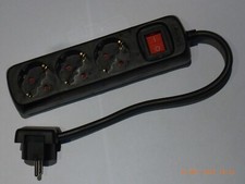 220 230V Mehrfach 3 Fach Steckdosen mit Schal...