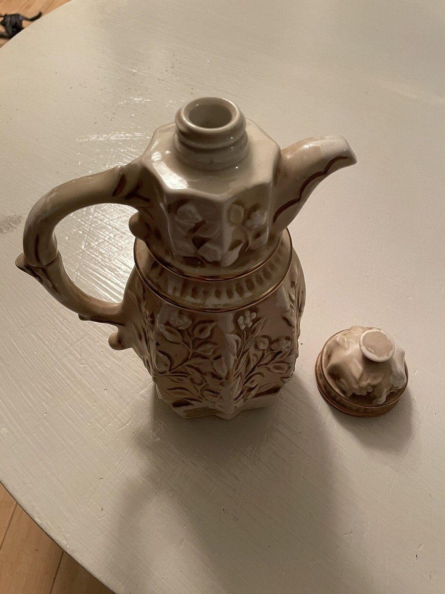 James B Beam 1982 Regal China Decanter Bourbon Liquor Distilling