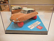 Vitesse Citroen DS 19 40th Anniversary 1955-1995 + Perspex Box