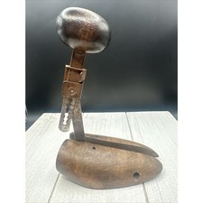Vintage Wooden Shoe Stretcher/Expander - stamped "3  Fits 5-8