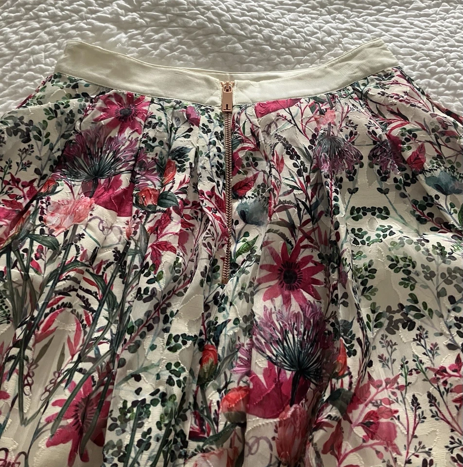 Stunning Ted Baker Floral Skirt - Image 2 of 4