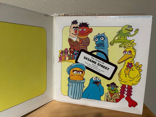 SESAME STREET ORIGINAL CAST BOOK AND RECORD / 1970 / WITH BOOKLET - Picture 3 of 5
