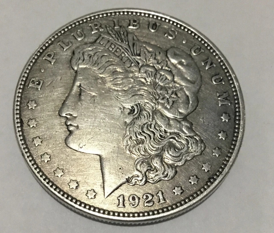 1921 $1 Silver Morgan one Dollar E Pluribus Unum Liberty Eagle - Image 2 of 4