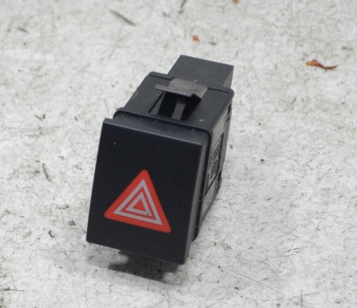 VW Polo 9N 2004 Schalter Warnblinker 6Q0953235A #131181-G594