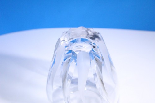 MIKASA FLAME D'AMORE VASE, Cut & Frosted Lead Crystal, 6.75", Made in Slovenia - Picture 8 of 10