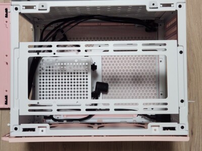 Cooler Master MasterBox NR200P SAKURA LIMITED EDITION With Cooler Master MasterBox NR200P SAKURA LIMITED EDITION With