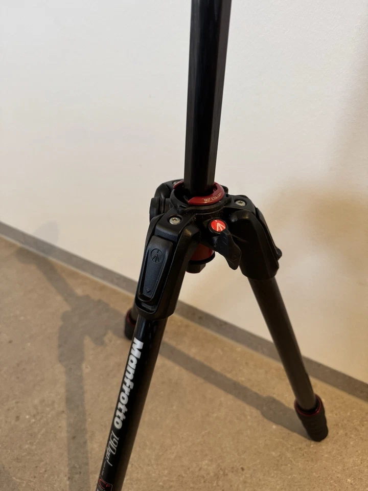 Manfrotto MT190GOC4 190go! Carbon Stativ | Manfrotto Stativ - Bild 3 von 4