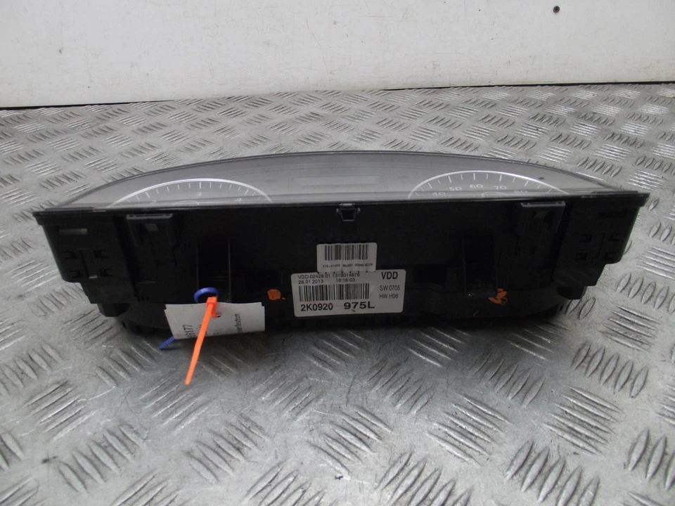 Cuadro de instrumentos/velocímetro Volkswagen Caddy A2c81396500 1,6 diésel 2010-20N Foto 4 de 4