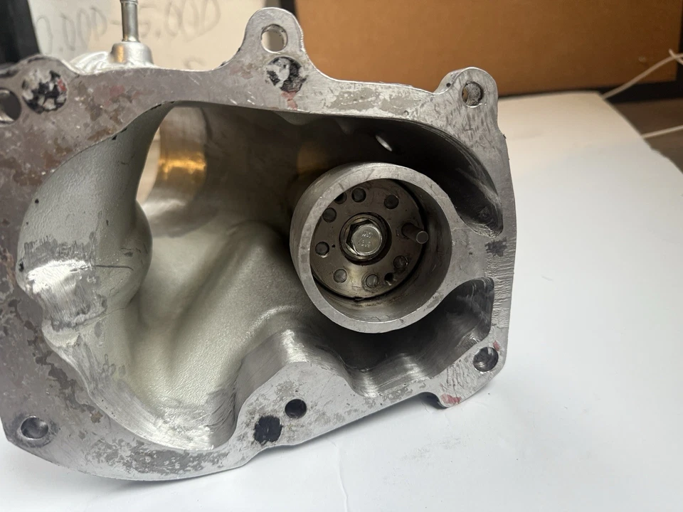 Cargador Hellcat Challenger Supercharger OEM Hocico Redeye Demon 2,7 L Foto 4 de 4