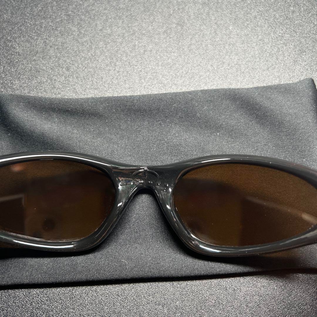 Oakley Minute (discontinued model) - Jet Black Fashion Accessories