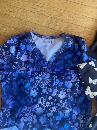 Lot 9 Women's Size XS S Scrub Top Tops Jackets Koi Floral Print Solid Euc - Picture 7 of 9