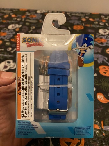 Accutime Sega "Sonic the Hedgehog" Top Spinner Flip Digital Rubber Watch New - Picture 2 of 4