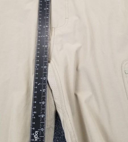 HUK Shorts Men's XL Performance Fishing Beige Utility Pockets Outdoor Casual - Picture 15 of 17