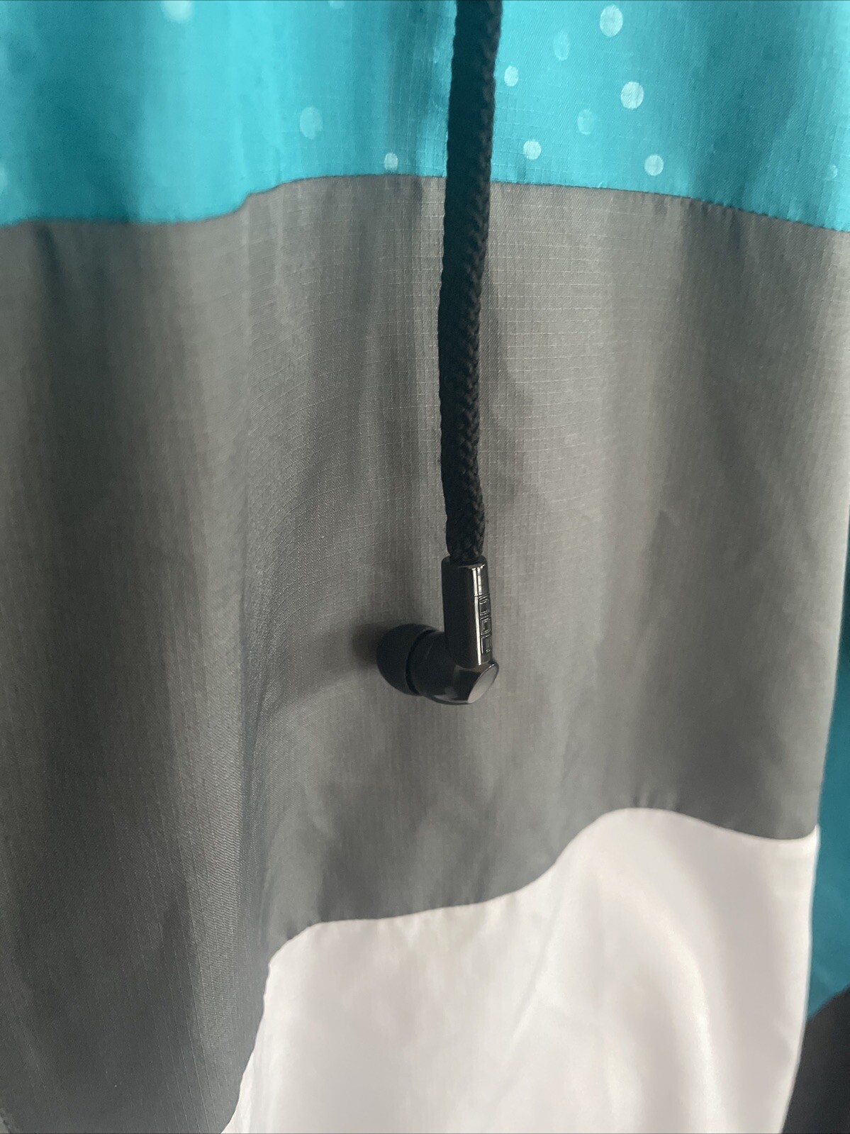 UNDER ARMOUR FULL ZIP LIGHT SPRING JACKET HOODIE … - image 6