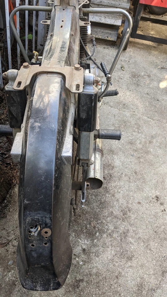 Honda Dream 150 CA-95  Roller With Engine Spins Freely , Parts Bike No Paperwork - Image 3 of 4