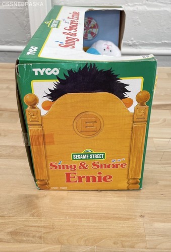 Vintage - Sing And Snore Ernie - Sesame Street - 1997 - Tyco - UNOPENED! - Picture 6 of 10