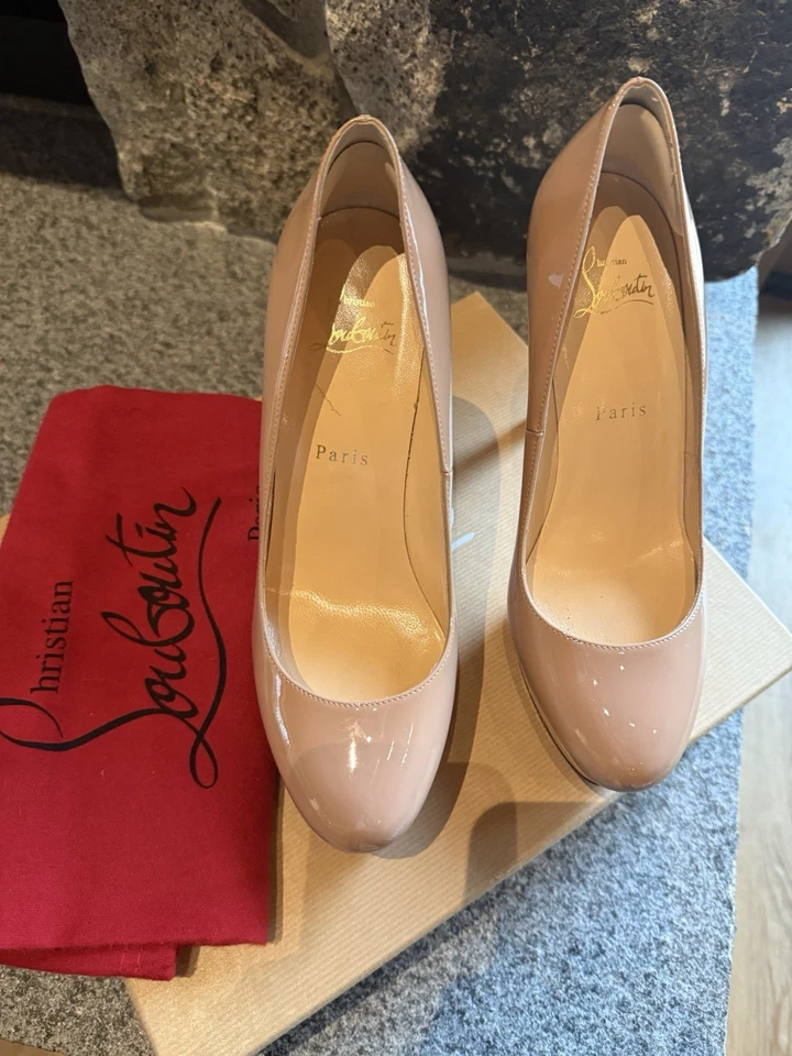 Christian Louboutin Bianca 120 plataforma patente - desnudo 37,5 Foto 2 de 4