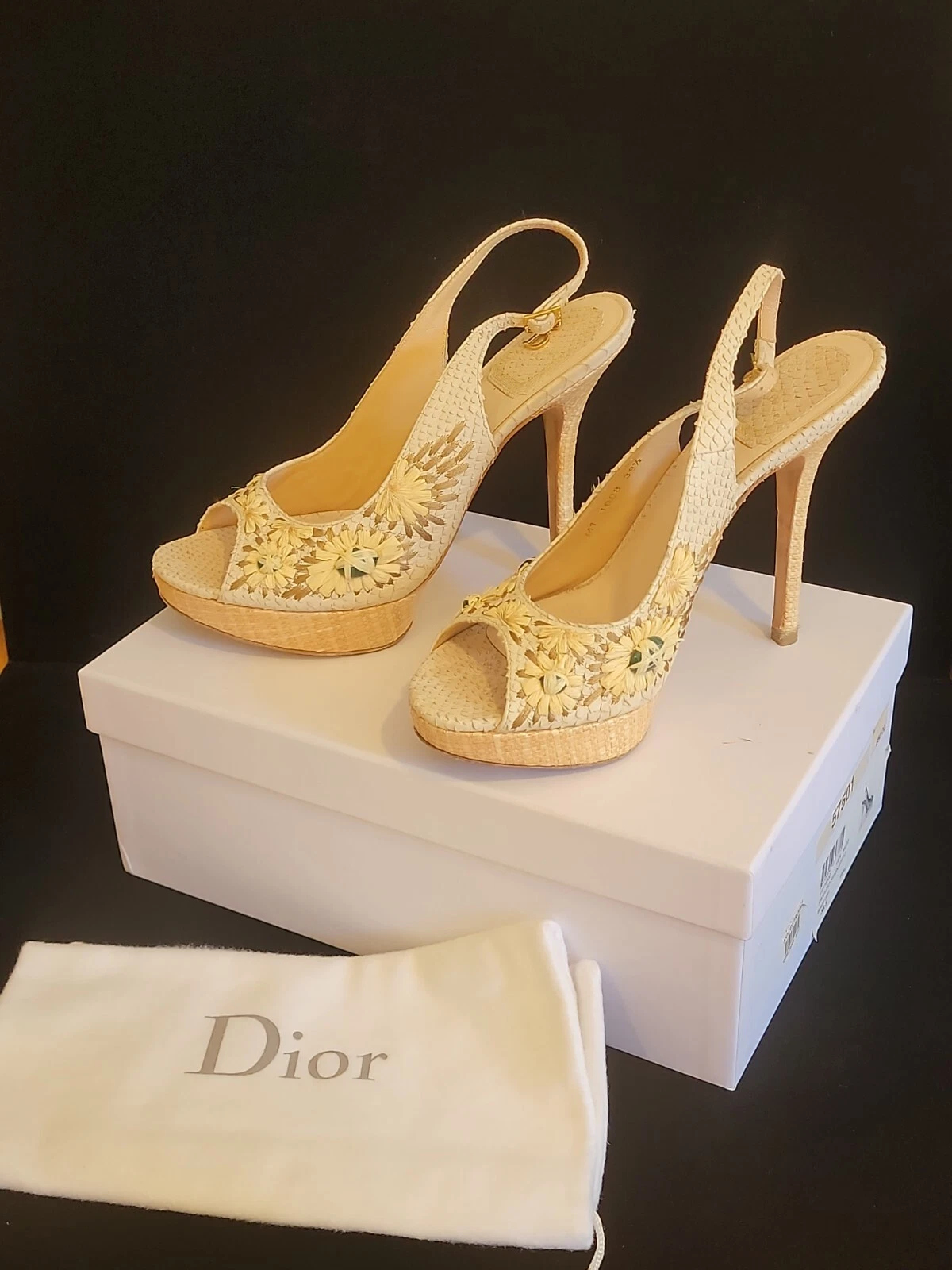 Escarpins sandales authentiques Christian Dior Slingback Paraiso bout d'œil beige