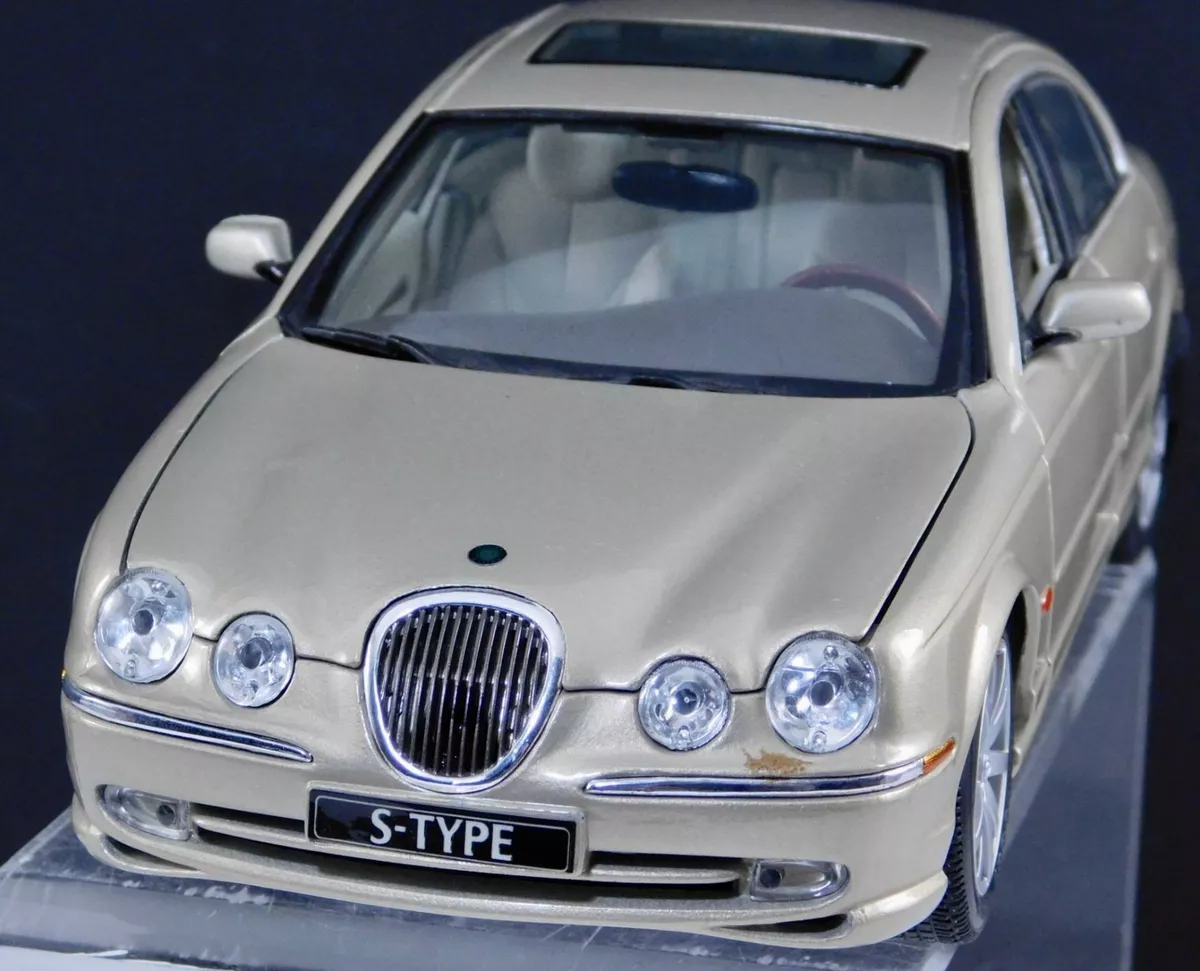 Maisto Special Edition 31865 1 18 Scale Jaguar S Type 1999 Topaz