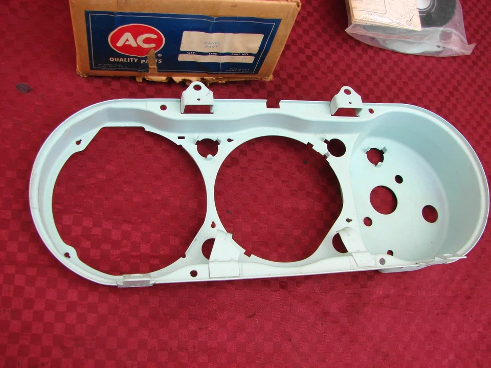 63-65 CHEVROLET CHEVY II NOVA SS NOS GM MEDIDORES Y REPUESTOS  Foto 3 de 4