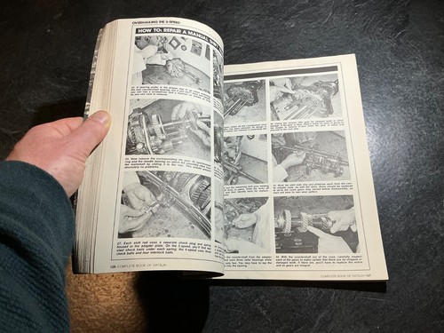 '77 Petersen's Complete Datsun Book 240-Z 280-Z 260-Z 510 620 Li'l Hustler Truck - Picture 13 of 19
