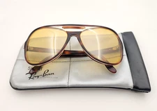 Vintage B&L Ray Ban Bausch & Lomb Full Mirror Ambermatic Powderhorn w/Case