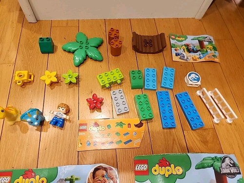 Lego Duplo Jurassic World 10879 Gentle Giants Petting Zoo Complete - Picture 3 of 3