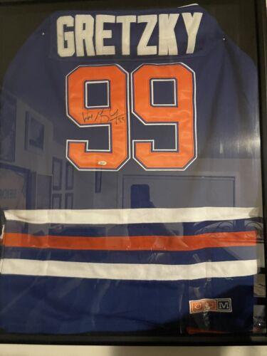 Wayne Gretzky Signed Framed Oilers Jersey, COA, Holo & Replica Stanley Cup Ring - Picture 1 of 5