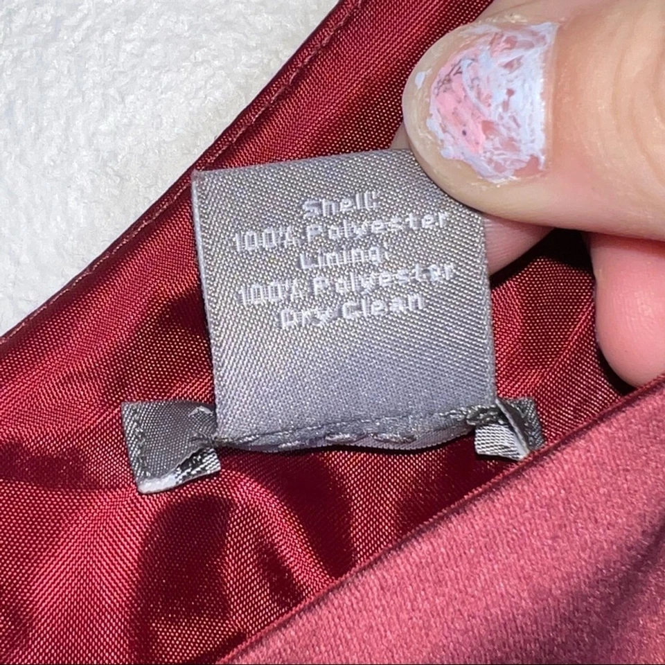 Ann Taylor satin burgundy red fit and flare formal bridesmaids dress sz 4P B107 - Image 3 of 4