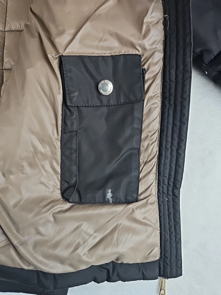 Chaqueta acolchada acolchada negra para mujer Calvin Klein talla XLarge Foto 4 de 4