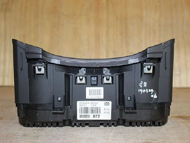 Приборные панели 2011 Volkswagen Golf 5K0920872 - Изображение 4 из 4