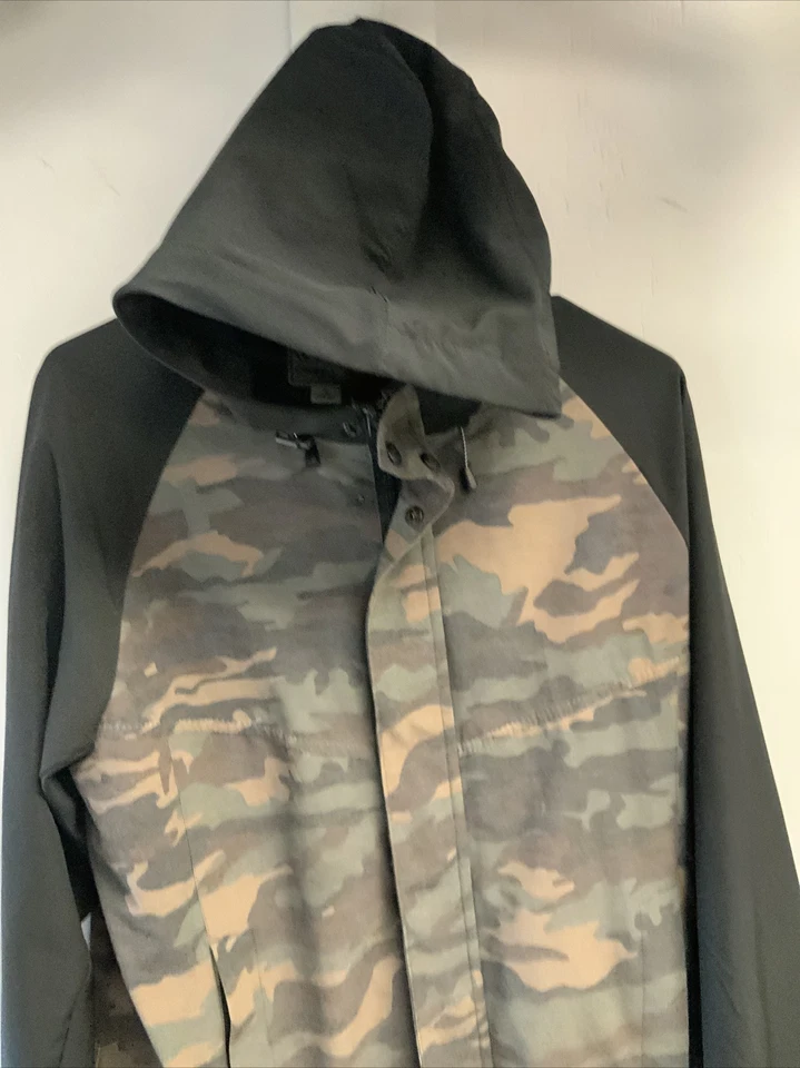 Chaqueta con Capucha O'Neill Para Hombre Verde Camuflada Viajero Dawn Patrol 2 Cremallera - Pequeña Foto 4 de 4