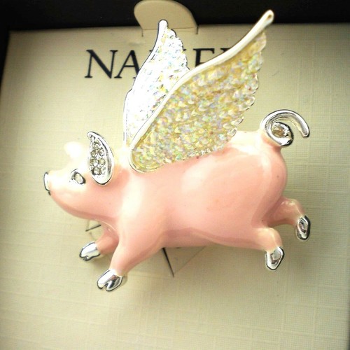 Napier Pink Flying Pig Brooch Pin Silver Tone Shimmering Wings w Gift Box NEW - Picture 3 of 6