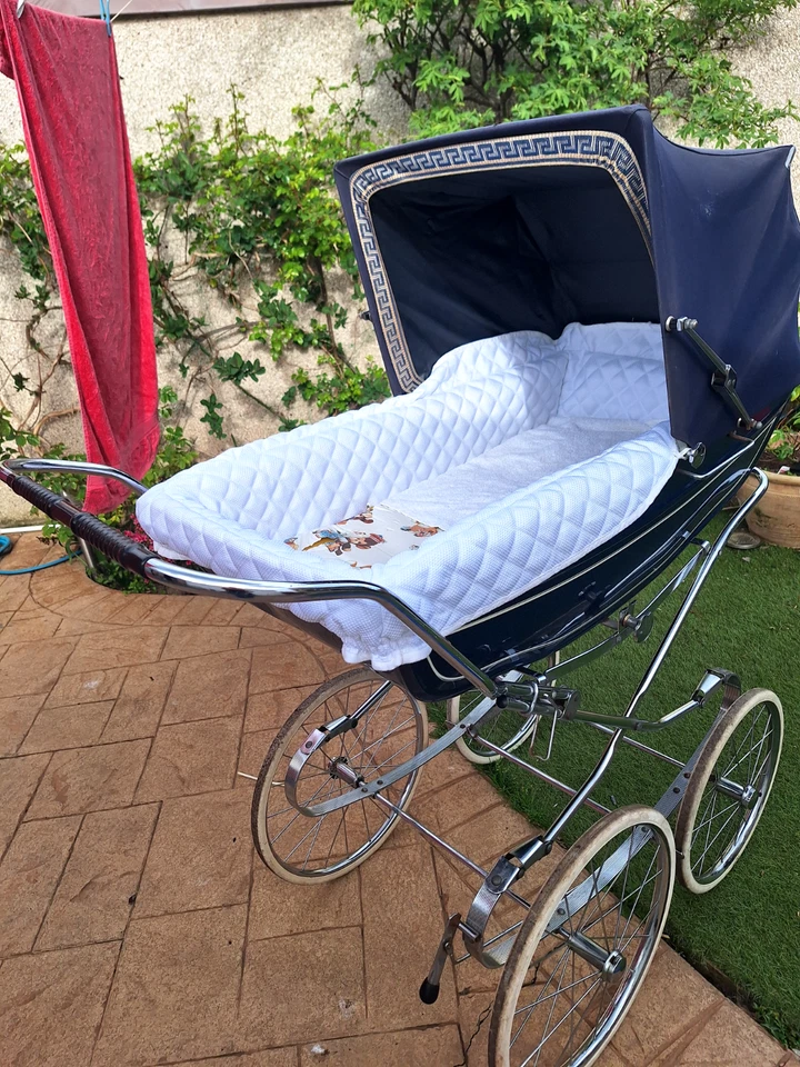 coach built Marmet Imperial pram. - Image 4 of 4