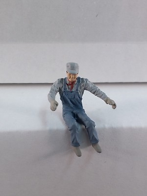 #1554 O Scale On30 On3 Figures People New Arttista Early Engineer Standing #1554 O Scale On30 On3 Figures People New Arttista Early Engineer Standing