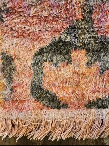 Beautiful SILK! 8×10 Handmade Boho Pink/Orange Fringe Area Rug - Picture 5 of 5