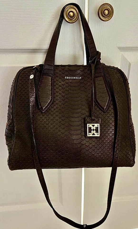 Bolso de Mano y Hombro Coccinelle Cartera/Bolso para el Polvo a Juego Foto 3 de 4