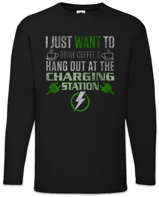 Hang Out At The Charging Station Langarm T-Shirt Elektroauto Fun BEV PHEV Plug