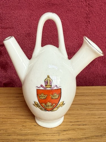 Vintage The Coronet Ware Crested Ware Flasche Urne Doppelauslauf See Of Ely - Bild 6 von 6